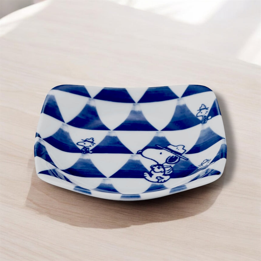 スヌーピー角皿 山登り