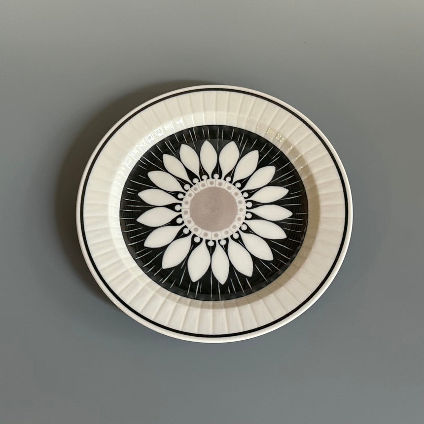 Flower plate S