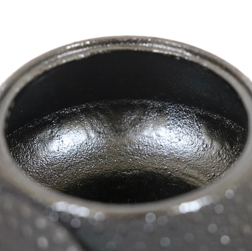南部鉄器　鉄瓶 亀甲アラレ 0.5L