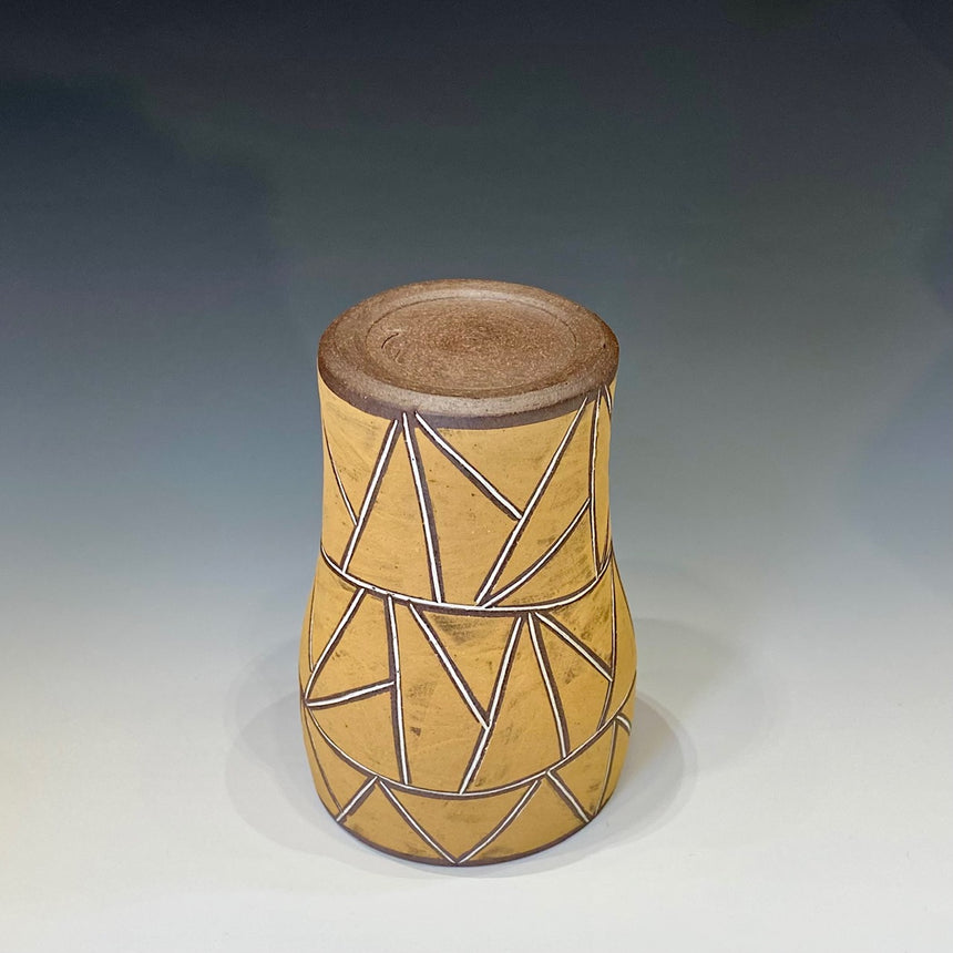 Line inlaid square beer cup round yellow
