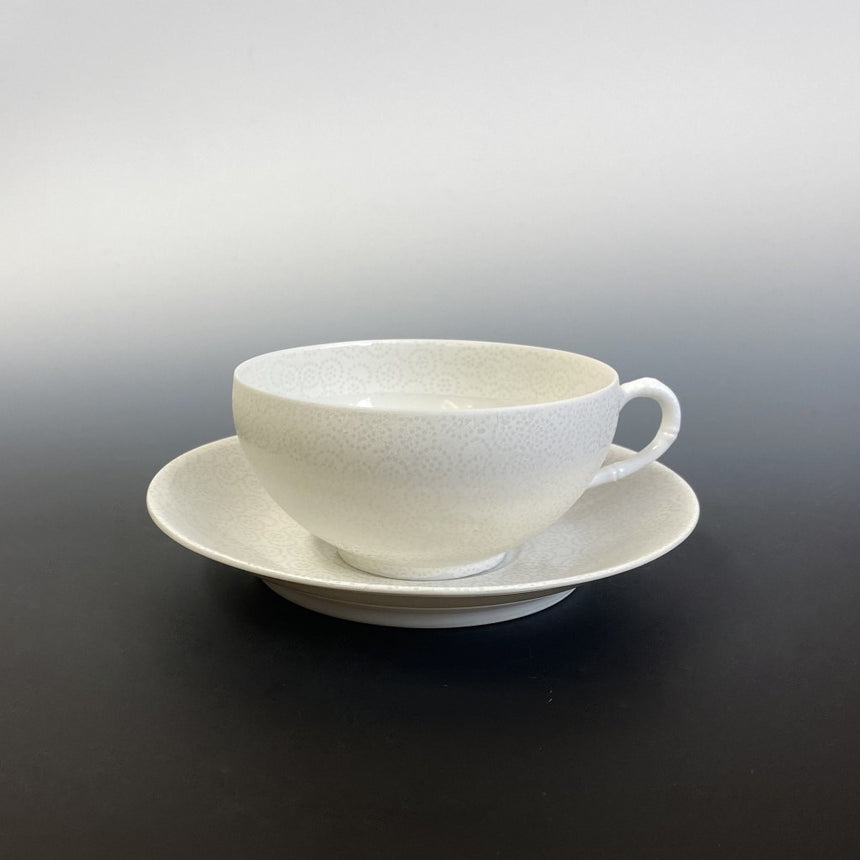 Egg shell cup & saucer set (round crest)